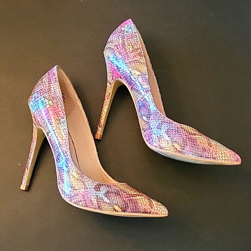 Bakers Elegant Multicolor/Rainbow Stiletto Pumps, Snakeskin-look, 8